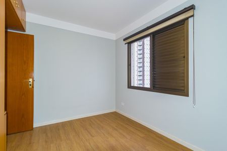 Apartamento à venda com 128m², 3 quartos e 2 vagas Apartamento à venda com 128m², 3 quartos e 2 vagasQuarto 2