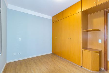 Apartamento à venda com 128m², 3 quartos e 2 vagas Apartamento à venda com 128m², 3 quartos e 2 vagasQuarto 2