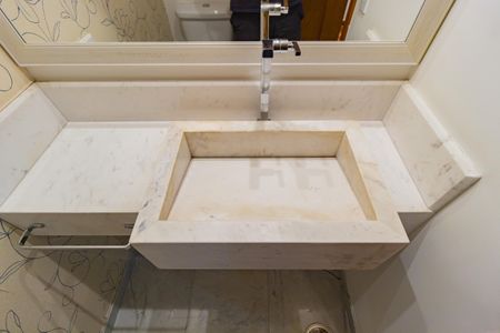 Apartamento à venda com 128m², 3 quartos e 2 vagas Apartamento à venda com 128m², 3 quartos e 2 vagasDetalhe - Lavabo