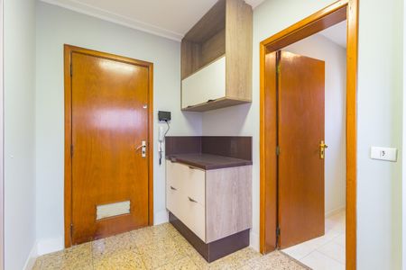 Apartamento à venda com 128m², 3 quartos e 2 vagas Apartamento à venda com 128m², 3 quartos e 2 vagasÁrea de Serviço