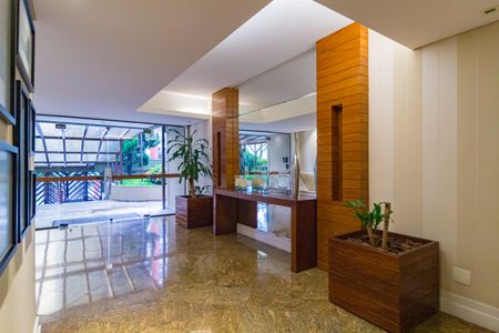 Apartamento à venda com 128m², 3 quartos e 2 vagas Apartamento à venda com 128m², 3 quartos e 2 vagasHall Social