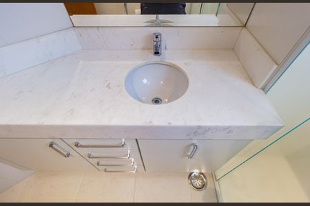 Apartamento à venda com 128m², 3 quartos e 2 vagas Apartamento à venda com 128m², 3 quartos e 2 vagasDetalhe Banheiro - Social