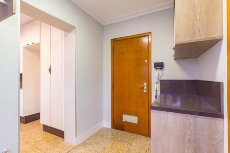 Apartamento à venda com 128m², 3 quartos e 2 vagas Apartamento à venda com 128m², 3 quartos e 2 vagasÁrea de Serviço