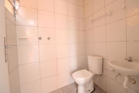 Banheiro de casa para alugar com 2 quartos, 75m² em Vila Sao Jose (cidade Dutra), São Paulo