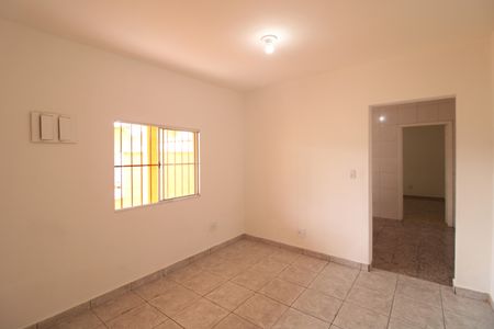 Quarto 2 de casa para alugar com 2 quartos, 75m² em Vila Sao Jose (cidade Dutra), São Paulo