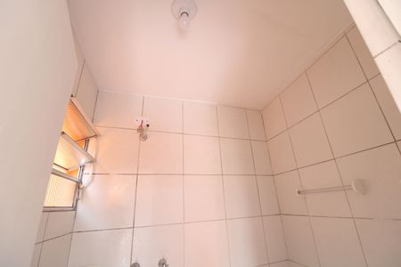 Banheiro de casa para alugar com 2 quartos, 75m² em Vila Sao Jose (cidade Dutra), São Paulo