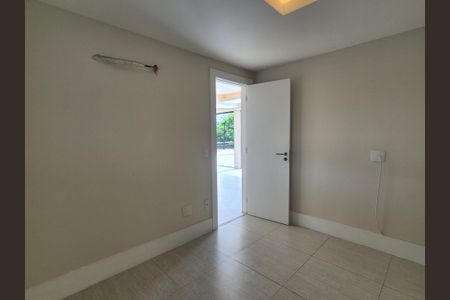 Apartamento para alugar com 4 quartos, 300m² em Recreio dos Bandeirantes, Rio de Janeiro