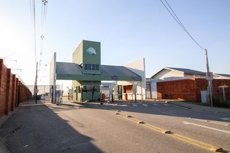 Casa de condomínio para alugar com 91m², 3 quartos e sem vaga Casa de condomínio para alugar com 91m², 3 quartos e sem vagaFachada