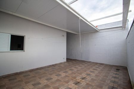 Casa de condomínio para alugar com 91m², 3 quartos e sem vaga Casa de condomínio para alugar com 91m², 3 quartos e sem vagaQuintal