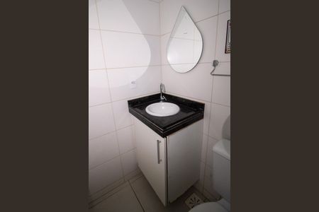 Casa de condomínio para alugar com 91m², 3 quartos e sem vaga Casa de condomínio para alugar com 91m², 3 quartos e sem vagaBanheiro