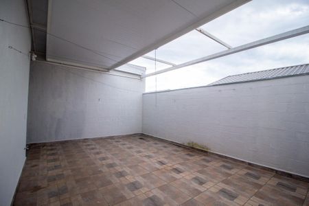 Casa de condomínio para alugar com 91m², 3 quartos e sem vaga Casa de condomínio para alugar com 91m², 3 quartos e sem vagaQuintal