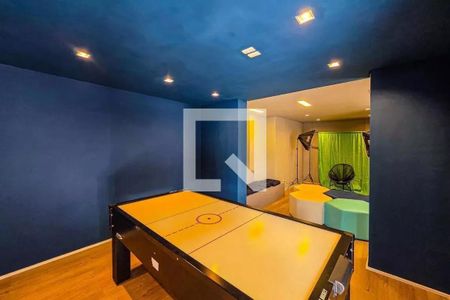 Apartamento à venda com 42m², 2 quartos e sem vaga Apartamento à venda com 42m², 2 quartos e sem vagaSala de Jogos