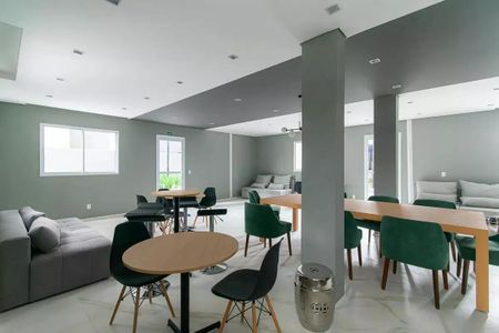 Apartamento à venda com 42m², 2 quartos e sem vaga Apartamento à venda com 42m², 2 quartos e sem vagaÁrea comum - Salão de festas