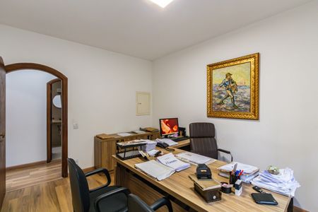 Casa à venda com 309m², 4 quartos e 8 vagasQuarto 02