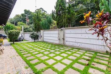 Casa à venda com 309m², 4 quartos e 8 vagasGaragem e jardim