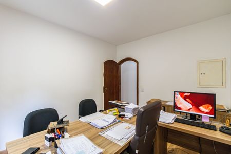 Casa à venda com 309m², 4 quartos e 8 vagasQuarto 02
