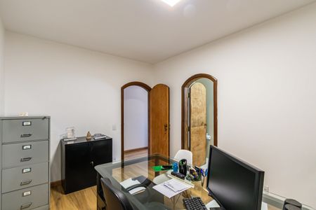 Casa à venda com 309m², 4 quartos e 8 vagasSuite 01