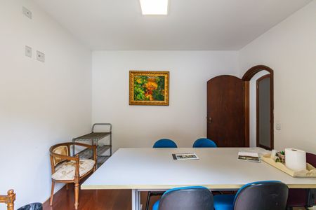 Casa à venda com 309m², 4 quartos e 8 vagasQuarto 01