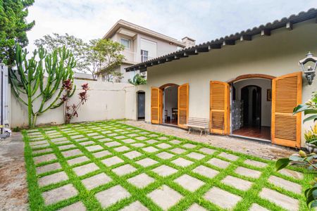 Casa à venda com 309m², 4 quartos e 8 vagasGaragem e jardim