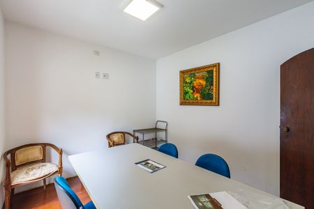Casa à venda com 309m², 4 quartos e 8 vagasQuarto 01