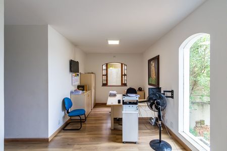 Casa à venda com 309m², 4 quartos e 8 vagasSuite 02