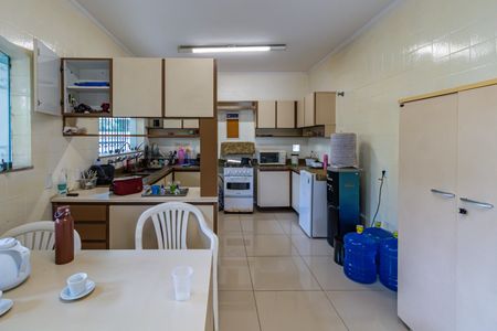 Casa à venda com 309m², 4 quartos e 8 vagasCozinha