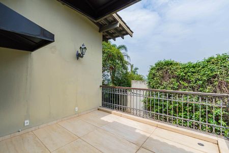 Casa à venda com 309m², 4 quartos e 8 vagasVaranda