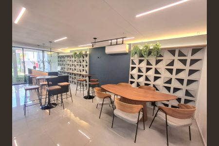 Apartamento para alugar com 71m², 2 quartos e 2 vagasÁrea externa