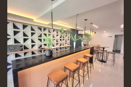 Apartamento para alugar com 71m², 2 quartos e 2 vagasÁrea externa