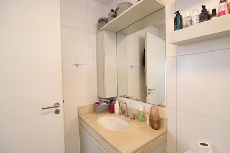 Apartamento para alugar com 117m², 3 quartos e 2 vagasBanheiro da suíte