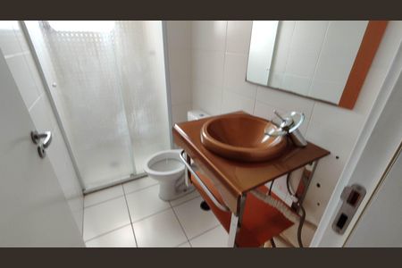 Apartamento para alugar com 50m², 2 quartos e sem vagaBanheiro