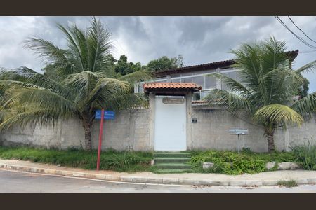 Casa para alugar com 800m², 8 quartos e 10 vagasFachada