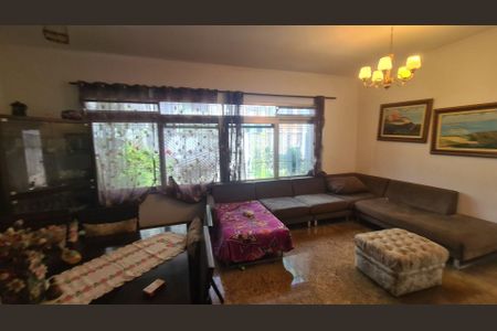 Casa à venda com 5 quartos, 250m² em Santa Paula, São Caetano do Sul