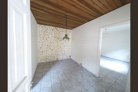 Casa à venda com 2 quartos, 400m² em Jardim, Santo André