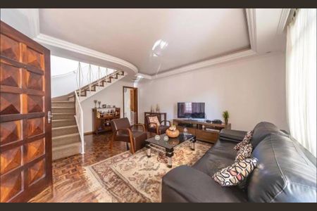 Casa à venda com 3 quartos, 182m² em Vila Alice, Santo André