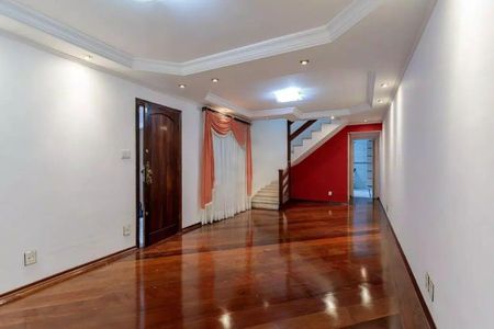 Casa à venda com 3 quartos, 211m² em Parque Jaçatuba, Santo André