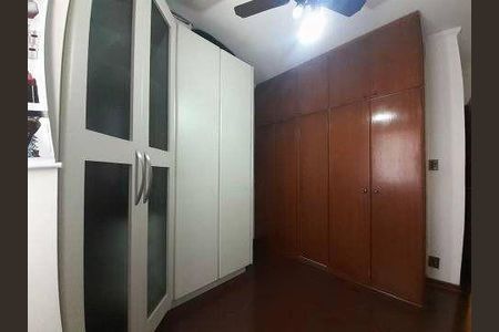 Casa à venda com 3 quartos, 161m² em Pinheirinho, Santo André