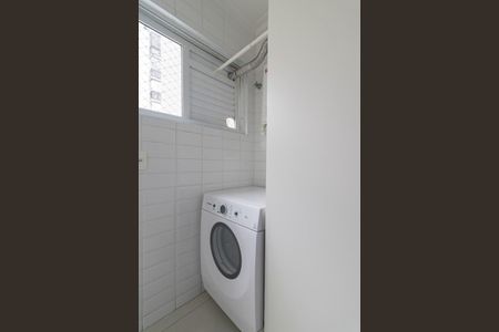 Apartamento à venda com 72m², 3 quartos e 1 vagaÁrea de Serviço