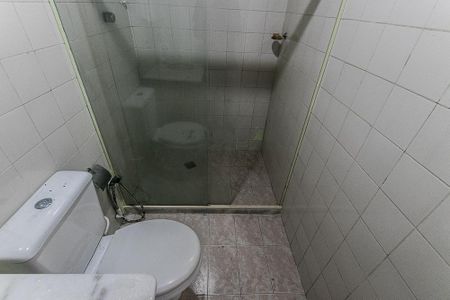 Casa de condomínio para alugar com 500m², 4 quartos e 3 vagas Casa de condomínio para alugar com 500m², 4 quartos e 3 vagasBanheiro do Quarto 4