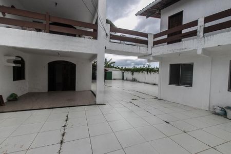 Casa de condomínio para alugar com 500m², 4 quartos e 3 vagas Casa de condomínio para alugar com 500m², 4 quartos e 3 vagasFrente da casa