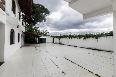 Casa de condomínio para alugar com 500m², 4 quartos e 3 vagas Casa de condomínio para alugar com 500m², 4 quartos e 3 vagasÁrea comum