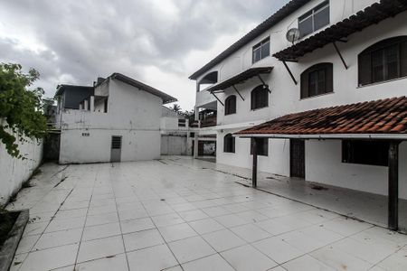 Casa de condomínio para alugar com 500m², 4 quartos e 3 vagas Casa de condomínio para alugar com 500m², 4 quartos e 3 vagasÁrea comum