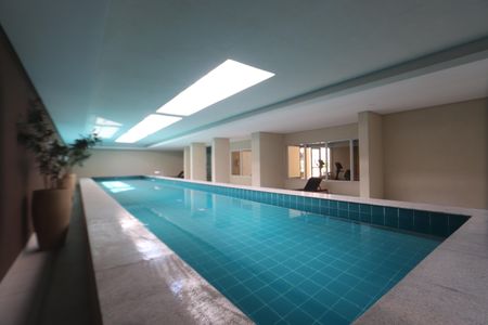 Apartamento à venda com 60m², 2 quartos e 1 vagaÁrea comum - Piscina