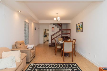 Sala de casa à venda com 2 quartos, 183m² em Hípica, Porto Alegre