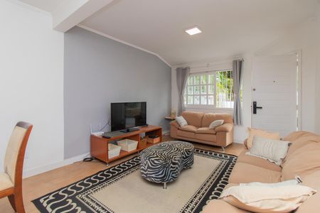 Sala de casa à venda com 2 quartos, 183m² em Hípica, Porto Alegre