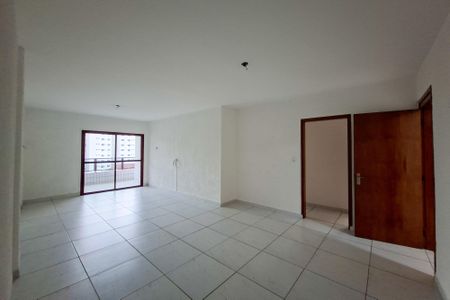 Sala de apartamento para alugar com 3 quartos, 188m² em Vila Tupi, Praia Grande