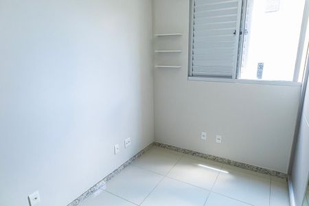 Quarto 1 de apartamento para alugar com 2 quartos, 57m² em Castelo, Belo Horizonte