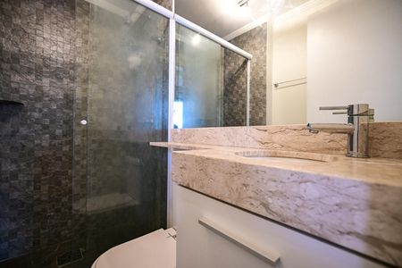 Apartamento para alugar com 60m², 2 quartos e 2 vagasBanheiro