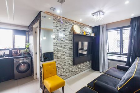 Sala  de apartamento para alugar com 2 quartos, 36m² em Presidente Altino, Osasco