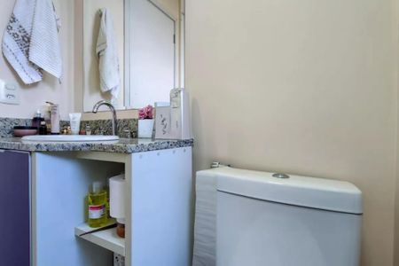 Apartamento à venda com 68m², 2 quartos e 1 vagaFoto 02